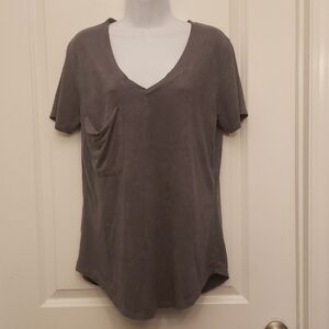 Gray V-Neck Women's Top Textured Tshirt Tee Medium Pocket